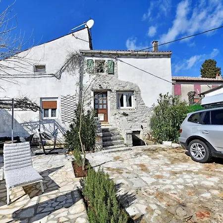 House Vento With Private Backyard *
