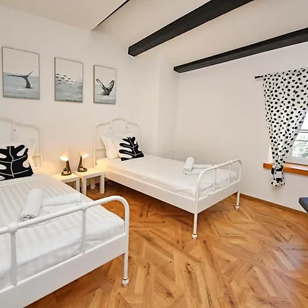 Holiday home House Vento With Private Backyard