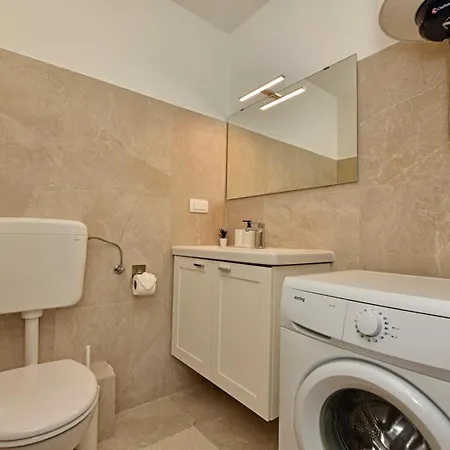 House Vento With Private Backyard Holiday home *