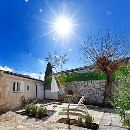 Holiday home House Vento *